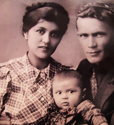 1930s Uzbek Family Uzbekistan Bev Dunbar The Gilded Image