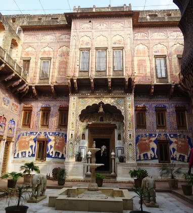 Fatepur Courtyard Nandine Le Prince Haveli Bev Dunbar The Gilded Image
