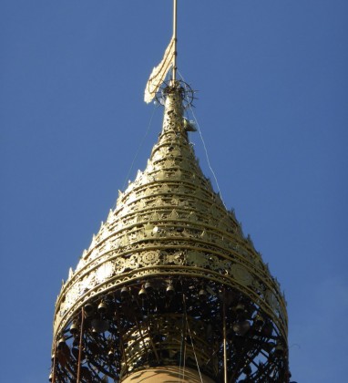 Gilded spire  Urittaung Pagoda.© Bev Dunbar The Gilded Image