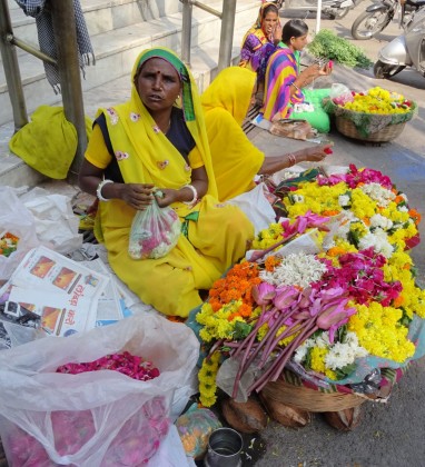 Jagdish Temple Flower Seller Udaipur Bev Dunbar The Gilded Image