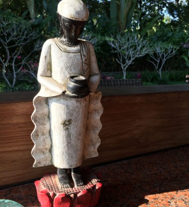 Pondok Wayhu Statue Bev Dunbar The Gilded Image